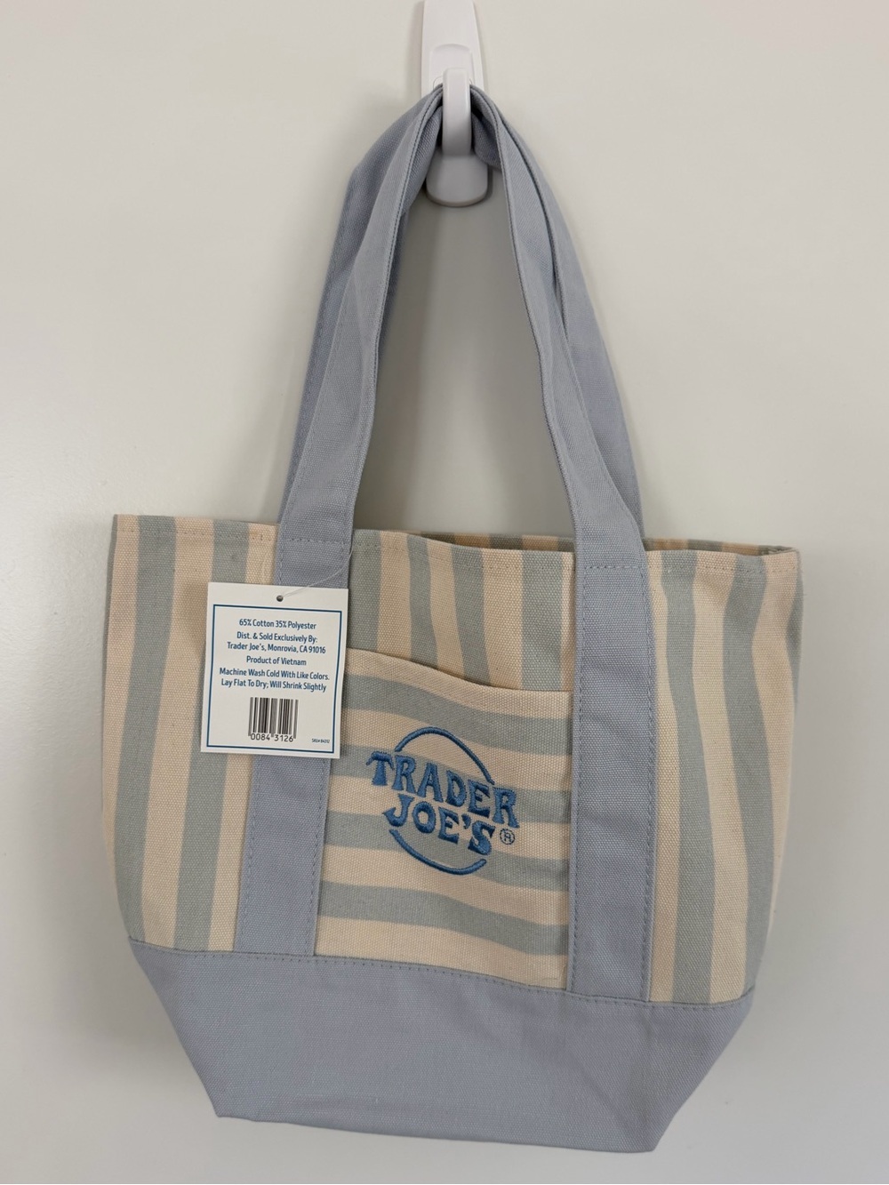 Trader joes Blue & Cream Striped Canvas Tote Bag NWT - Picture 2 of 2